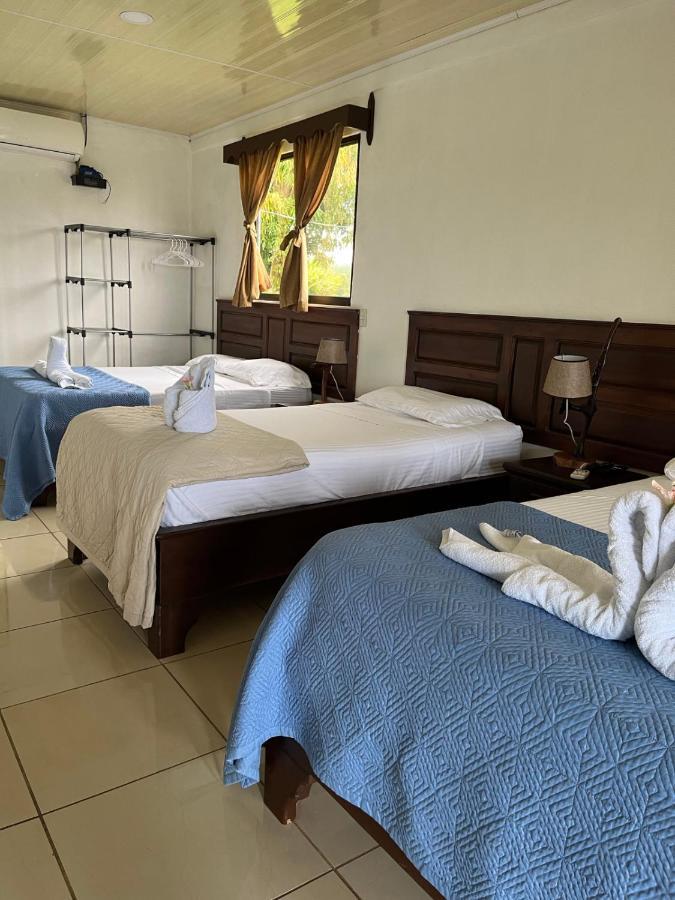 Aparthotel La Pina, Rio Celeste Extérieur photo